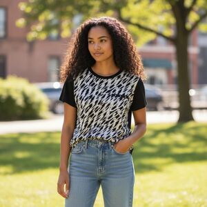 Calvin Klein Geometric Animal Print Short Sleeve Top